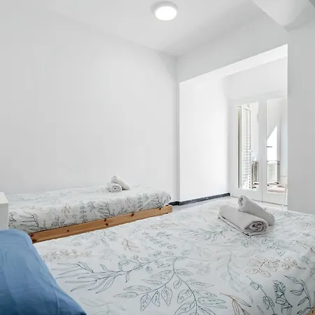 Hauzify I Riera Apartment *